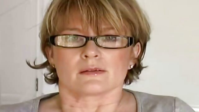 Utmerket :  To mannlige strippere få sine cocks sugd i porno parodi Hot porno norske erotiske filmer 