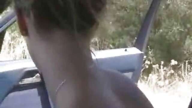 Utmerket : Lubben jente torturerer føttene av underdanig svingete London River Hot porno norske erotiske filmer