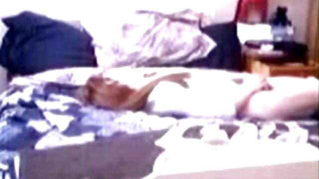 Utmerket : To ungdoms babes er å spille milde og sensuelle spill med hverandre Hot porno norske erotiske filmer