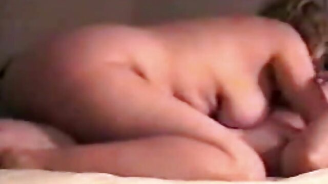 Utmerket :  Bodacious påtrykte MILF med store pupper dominert av lucky boy Hot porno norske erotiske filmer 